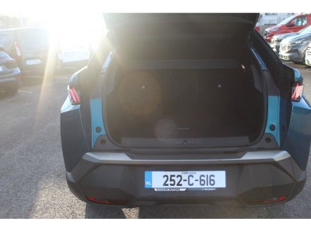 2025 Peugeot 3008 1.2 MHEV 145bhp eDCS6 Allure €41,950 thumbnail