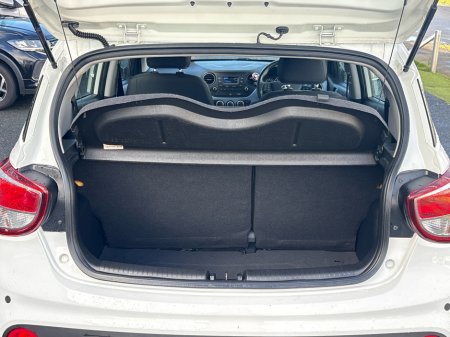 2019 Hyundai i10 - thumbnail 9