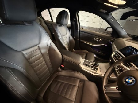 2022 BMW 3 Series - thumbnail 6