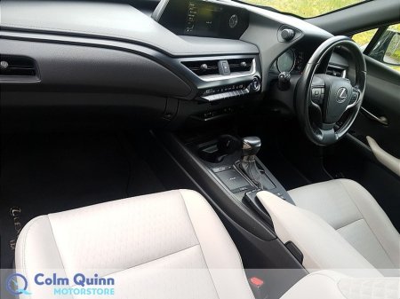 2021 Lexus UX 300 e - thumbnail 8