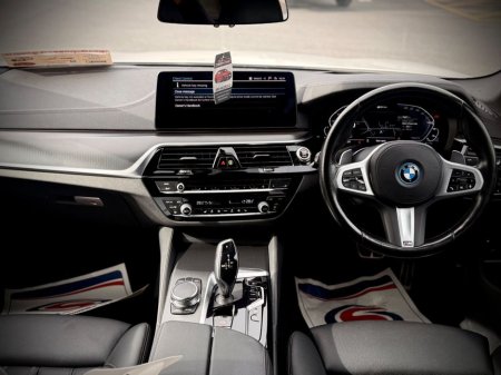 2023 BMW 5 Series - thumbnail 13