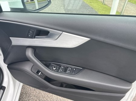 2017 Audi A4 - thumbnail 11