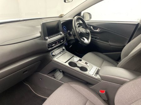 2023 Hyundai Kona - thumbnail 2