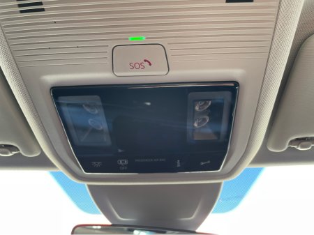 2024 Volkswagen Golf STYLE 2.0 TDI 115HP 5DR €31,888 thumbnail