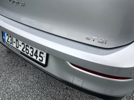 2023 Volkswagen Golf - thumbnail 18