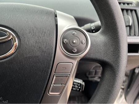 2019 Toyota Prius+ - thumbnail 23