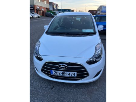 2020 Hyundai ix20 - thumbnail 3