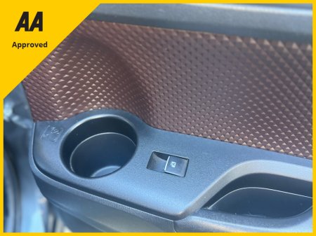 2018 Toyota C-HR - thumbnail 30