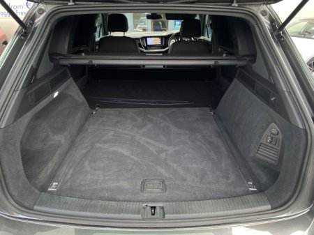 2021 Volkswagen Touareg  €38,170 thumbnail