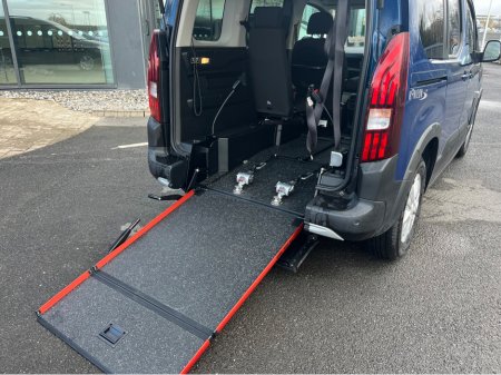 2021 Peugeot Rifter 1.2 Petrol Auto Wheelchair Accessible SWB €24,950 thumbnail