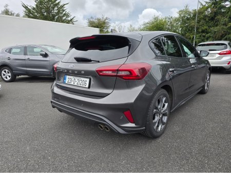 2023 Ford Focus ST-LINE 1.0T 125 M6 FWD 4DR €22,400