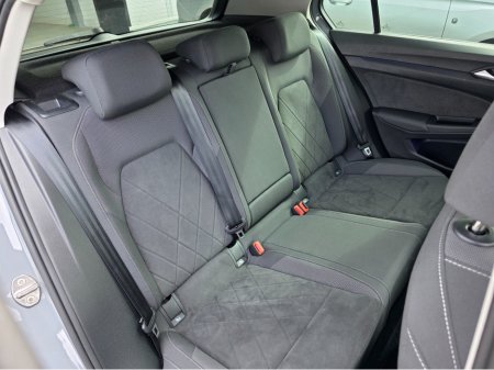 2023 Volkswagen Golf - thumbnail 16