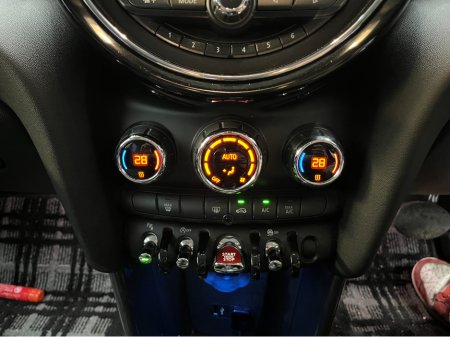 2018 MINI Cooper D €16950! 2018 MINI COOPER D 1.5 AUTOMATIC / REVERSE CAMERA / AMBIENT LIGHTS AND MORE €16,950 thumbnail