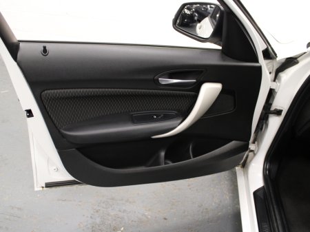 2016 BMW 1 Series - thumbnail 31