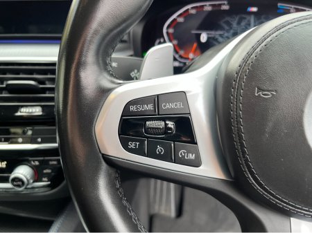 2022 BMW 5 Series - thumbnail 24