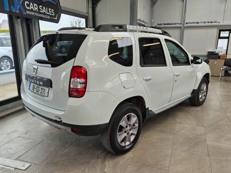 2018 Dacia Duster - view 3