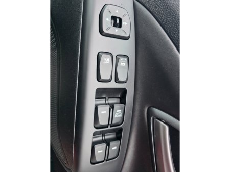 2015 Hyundai ix35 1.7 Diesel Comfort 2WD 115hp €8,450 thumbnail