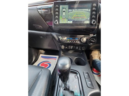 2023 Toyota Hilux - thumbnail 11