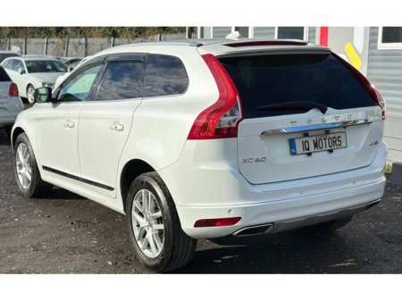 2017 Volvo XC60 - thumbnail 10
