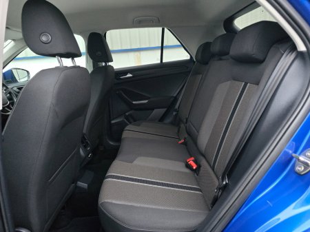 2021 Volkswagen T-Roc 2.0 TDI 115bhp Design €24,950 thumbnail