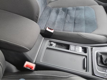 2015 Volkswagen Golf 1.4 Highline €13,950 thumbnail