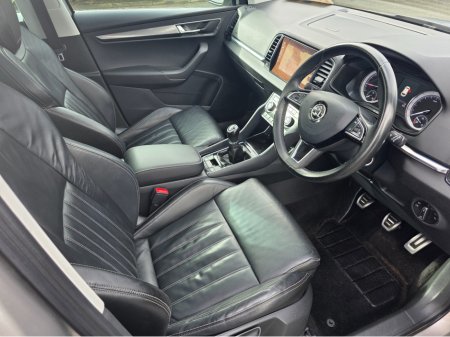 2018 Skoda Karoq STYLE 1.6 TDI 116 BHP - Pan Roof, Leather €15,900 thumbnail