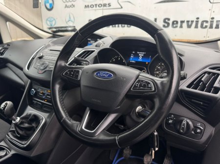 2016 Ford Grand C-Max 1.5 TDCI ZETEC 120 120PS 5DR €8,999 thumbnail