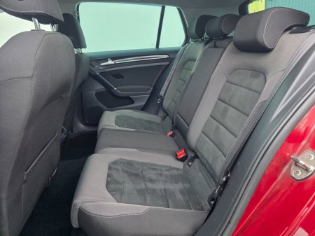 2019 Volkswagen Golf - thumbnail 16