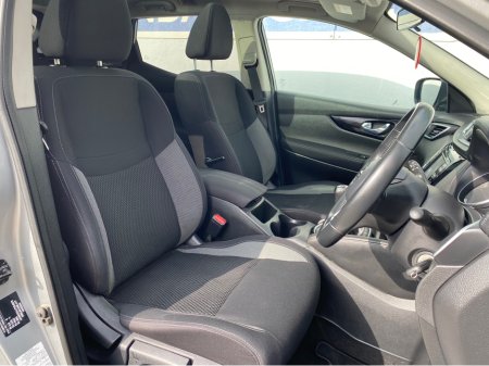 2018 Nissan Qashqai - thumbnail 6