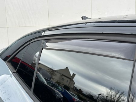 2025 Volkswagen ID.5 GTX thumbnail