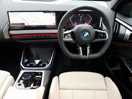 2026 BMW X3 xDrive30e M Sport thumbnail