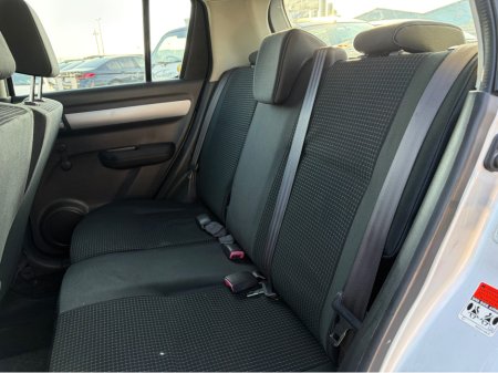 2006 Suzuki Swift - thumbnail 9