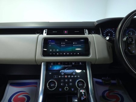 2021 Land Rover Range Rover 2.0 I4 PHEV 404 PS Vogue €56,950 thumbnail