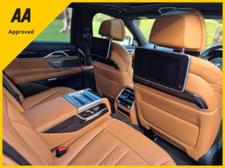 2019 BMW 7 Series M Sport+ Mega Spec + Mega Spec thumbnail