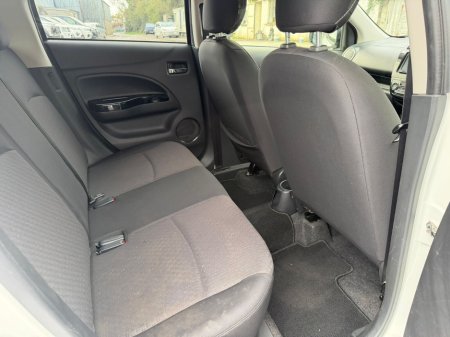 2019 Mitsubishi Mirage - thumbnail 16