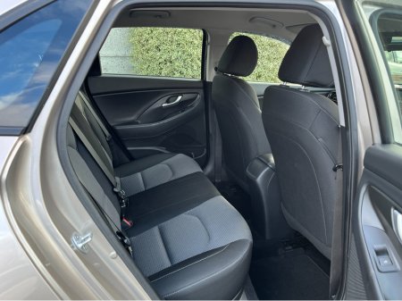 2019 Hyundai i30 DELUXE 1.0 PETROL //REVERSE CAMERA//CARPLAY// €14,950 thumbnail