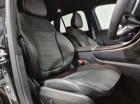 2025 Mercedes-Benz GLC Class - thumbnail 28