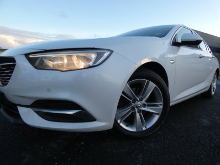 2017 Vauxhall Insignia  €7,925 thumbnail