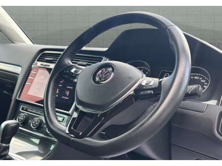 2017 Volkswagen Golf - thumbnail 23