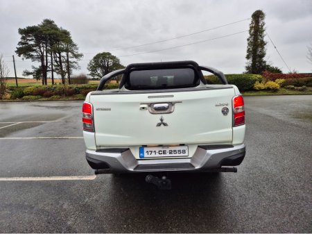 2017 Mitsubishi L200 DID BARBARIAN D/C 4WD 18 2.5 CR 4WORK 181BHP 178BHP 4DR €16,950 thumbnail