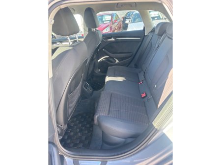 2015 Audi A3 - thumbnail 6