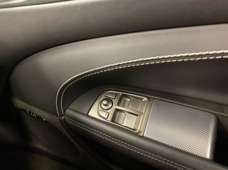 2010 Jaguar XKR - thumbnail 15