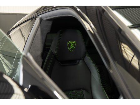 2021 Lamborghini Urus - thumbnail 16