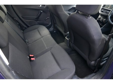 2015 Peugeot 208 - thumbnail 4