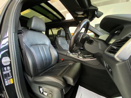 2021 BMW X5 xDrive45e M Sport €64,950 thumbnail