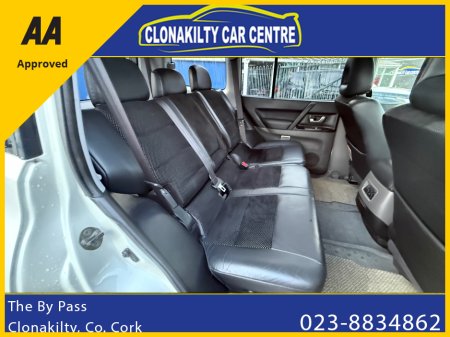 2006 Mitsubishi Pajero - thumbnail 13