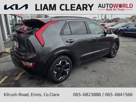 2023 Kia Niro - thumbnail 3