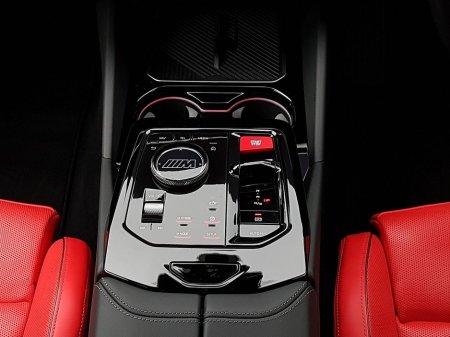 2025 BMW M5 Saloon €134,995 thumbnail