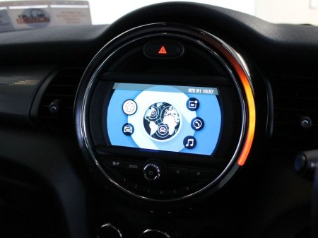 2020 MINI Cooper Classic CLA5 4DR Auto €23,250 thumbnail