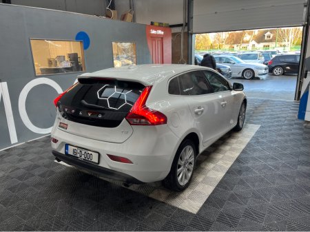 2016 Volvo V40 €14950 2016 VOLVO V40 AUTOMATIC 1.5 AUTOMATIC / REVERSE CAMERA / HEATED LEATHER €14,950